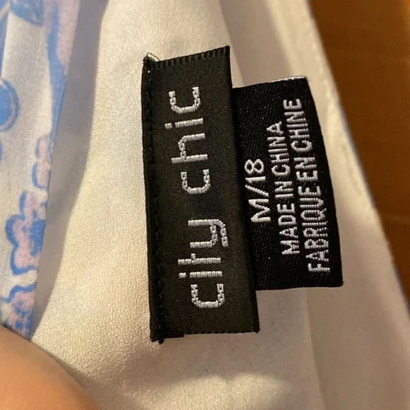 City Chic Cassie Faux Wrap Dress - Picture 5 of 9